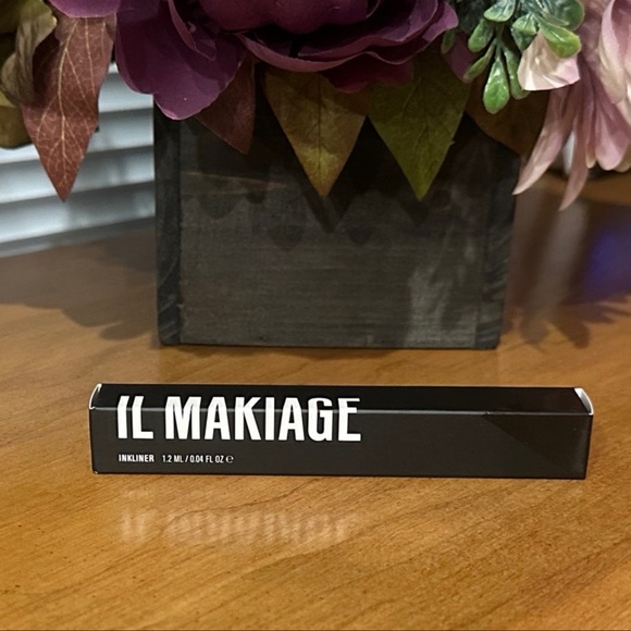 IL Makiage Eyeliner - Picture 2 of 4